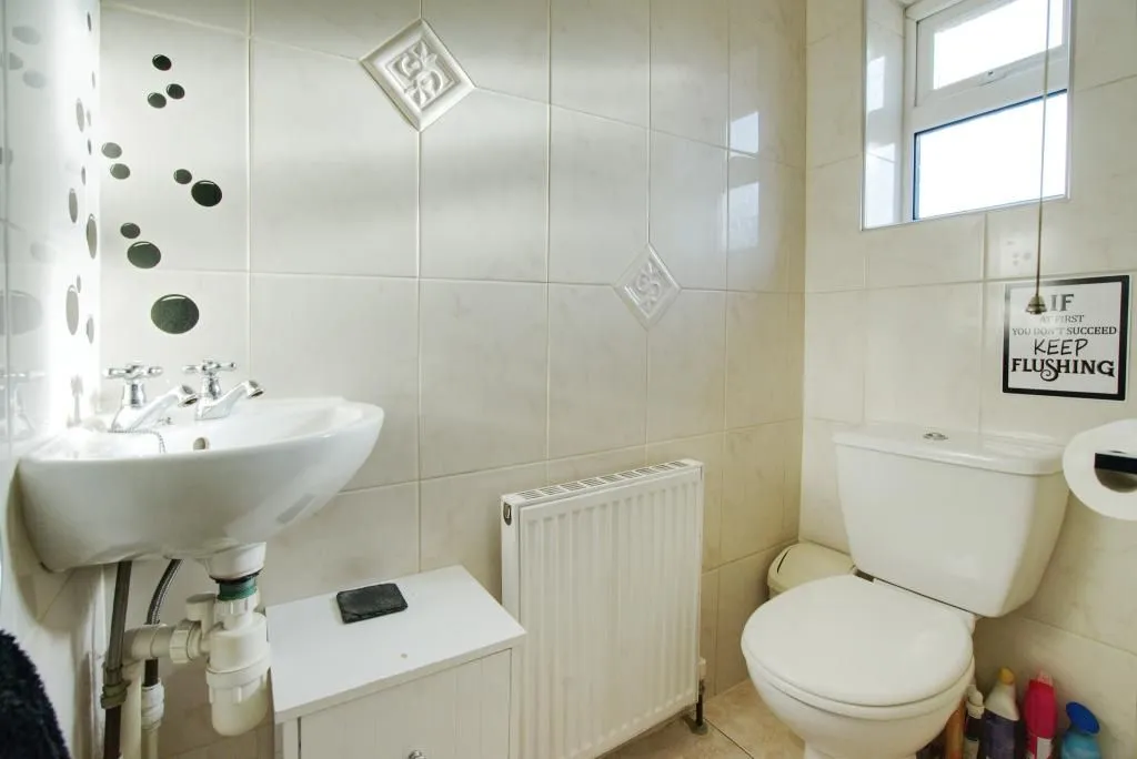 Sothall, Sheffield, South Yorkshire, S20 2PF - Online Auctions