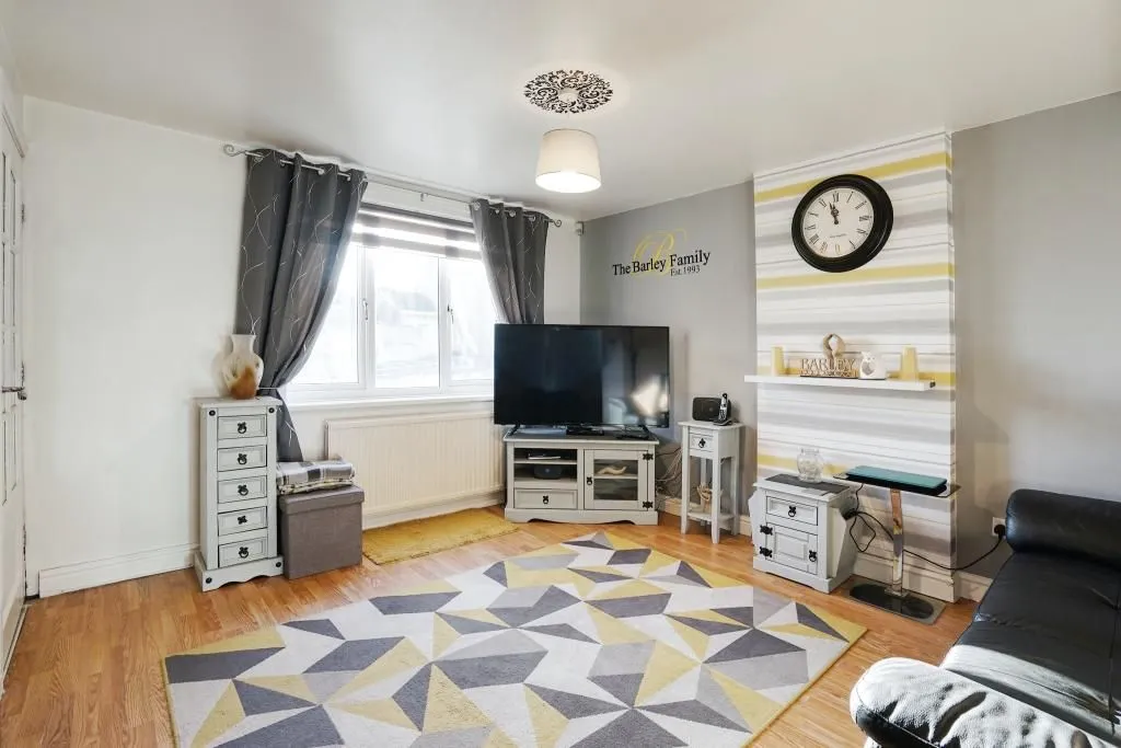 Sothall, Sheffield, South Yorkshire, S20 2PF - Online Auctions
