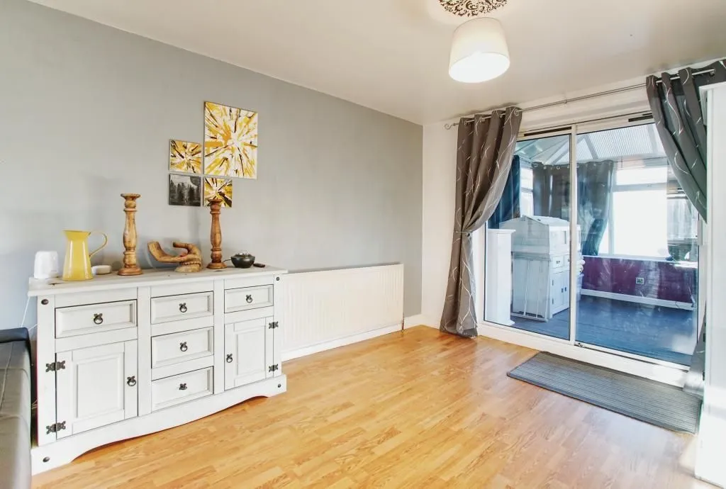 Sothall, Sheffield, South Yorkshire, S20 2PF - Online Auctions
