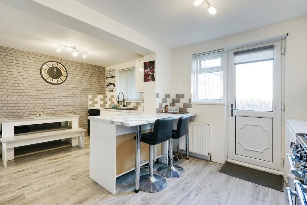 Sothall, Sheffield, South Yorkshire, S20 2PF - Online Auctions