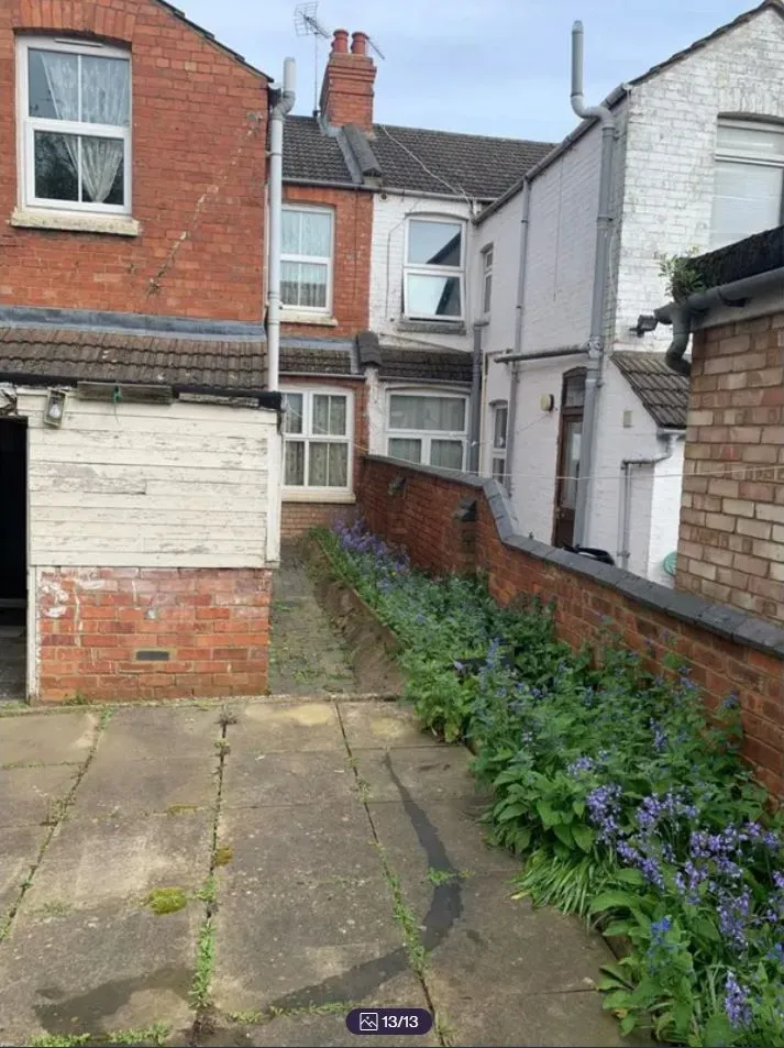 Northampton, Northamptonshire, NN1 5JQ - Online Auctions