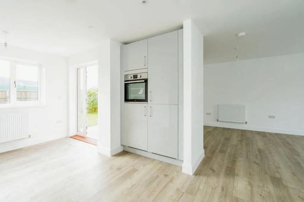 Chichester, West Sussex, PO19 6ER - Online Auctions