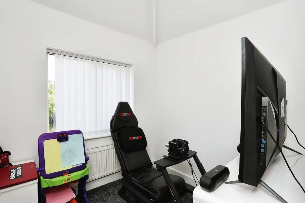 Leicester Forest East, Leicester, Leicestershire, LE3 3JP - Online Auctions