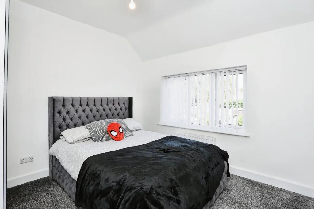 Leicester Forest East, Leicester, Leicestershire, LE3 3JP - Online Auctions