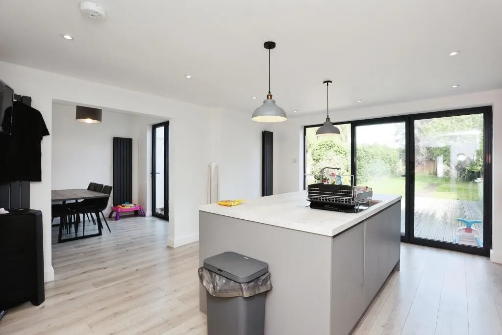 Leicester Forest East, Leicester, Leicestershire, LE3 3JP - Online Auctions