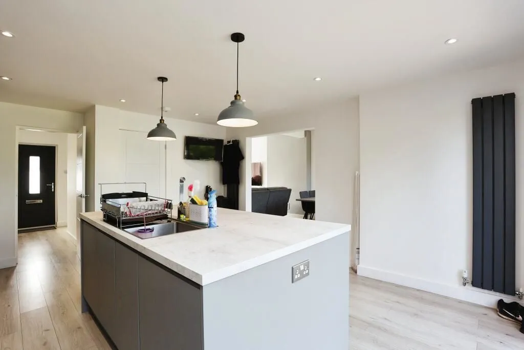 Leicester Forest East, Leicester, Leicestershire, LE3 3JP - Online Auctions