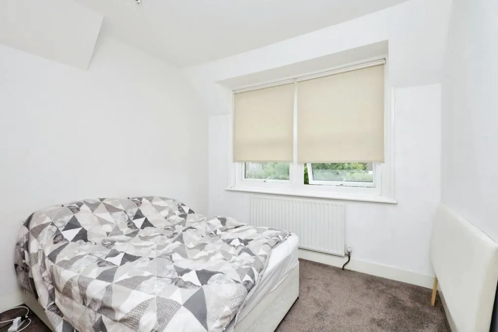 Eastbourne, East Sussex, BN22 9QE - Online Auctions