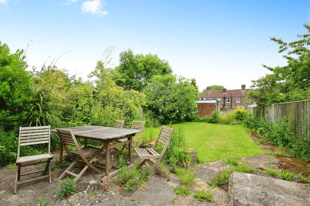 Eastbourne, East Sussex, BN22 9QE - Online Auctions