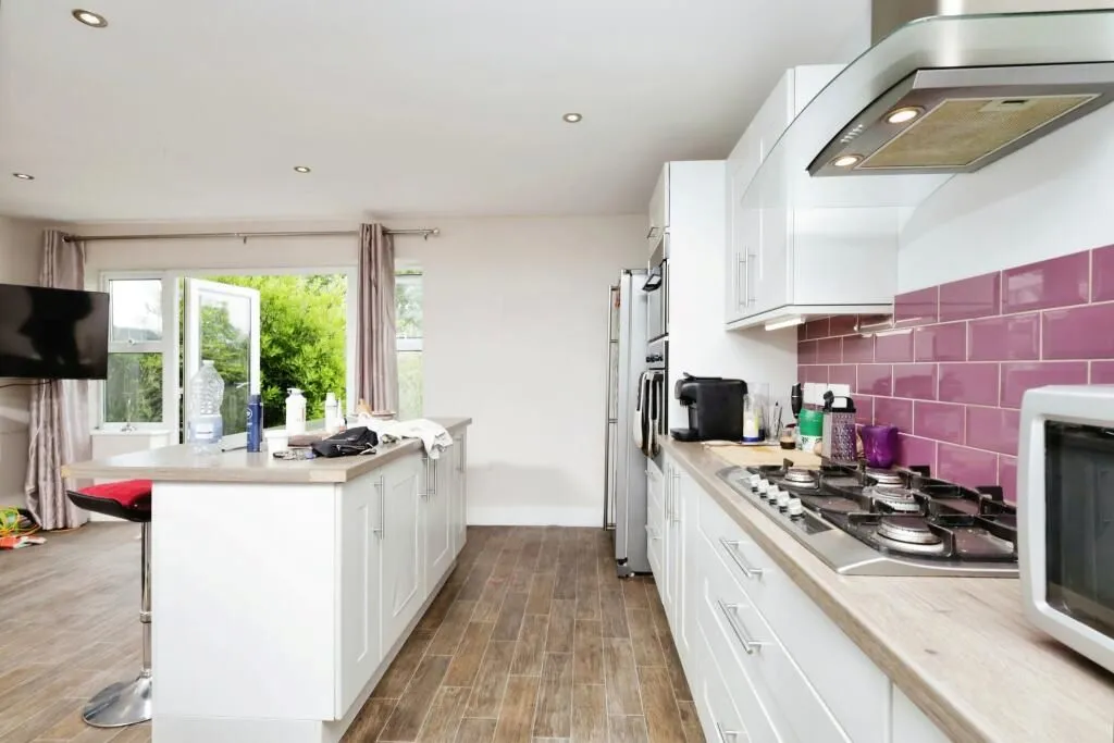 Eastbourne, East Sussex, BN22 9QE - Online Auctions