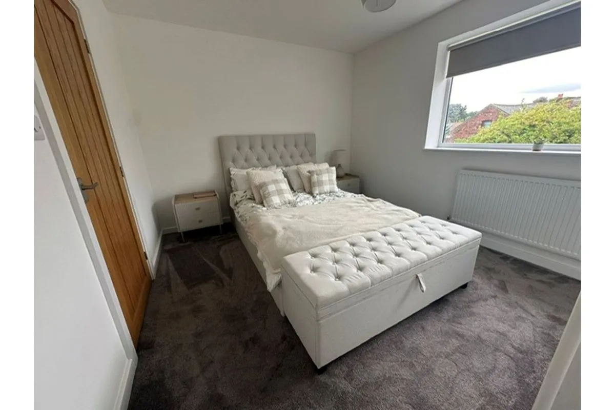 Leeds, West Yorkshire, LS12 4FF - Online Auctions