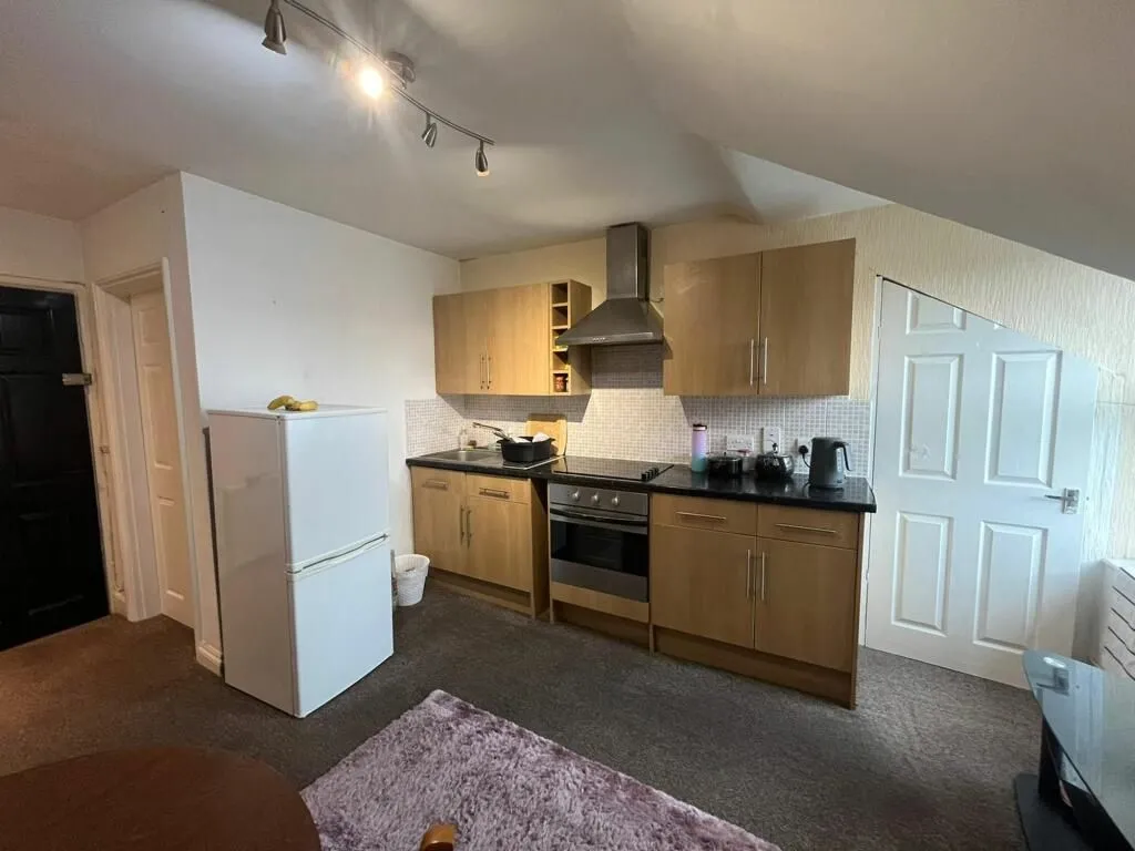 Weston-Super-Mare, Avon, BS23 3AN - Online Auctions