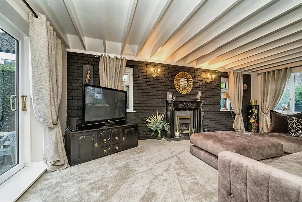 Manor Road, Keighley, West Yorkshire, BD20 6ET - Online Auctions