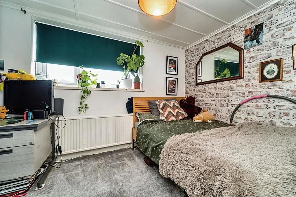 Manor Road, Keighley, West Yorkshire, BD20 6ET - Online Auctions
