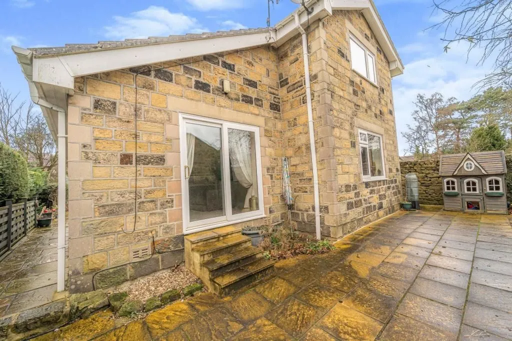 Manor Road, Keighley, West Yorkshire, BD20 6ET - Online Auctions
