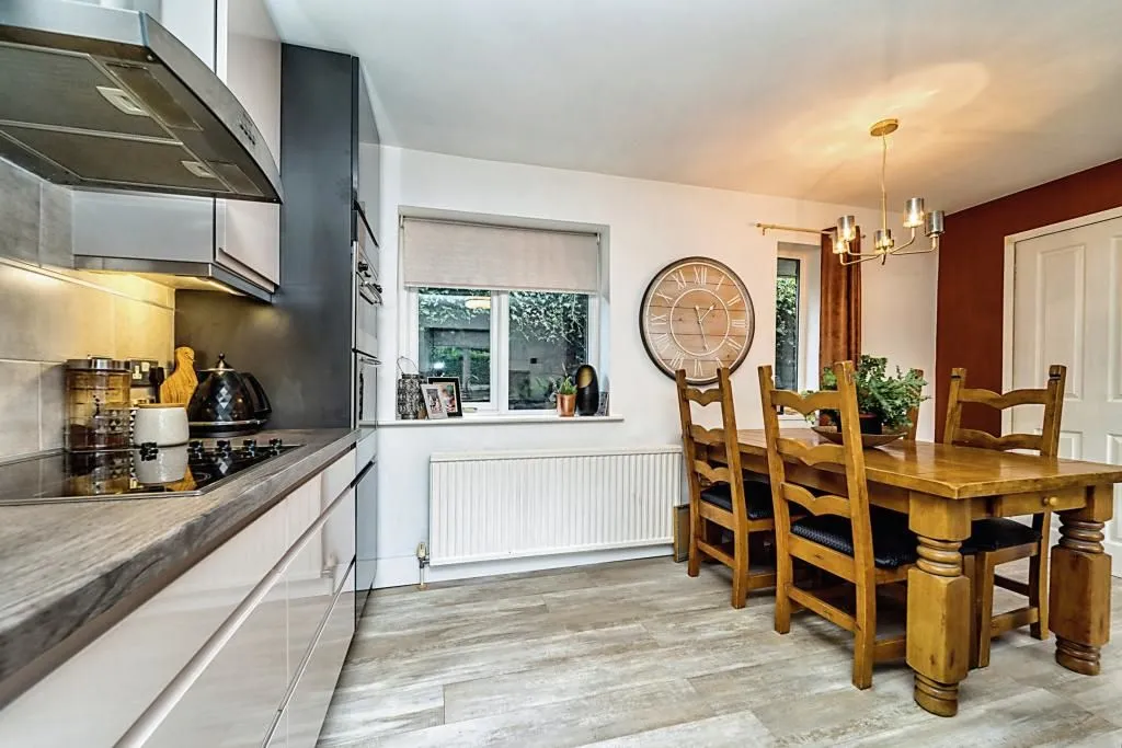 Manor Road, Keighley, West Yorkshire, BD20 6ET - Online Auctions
