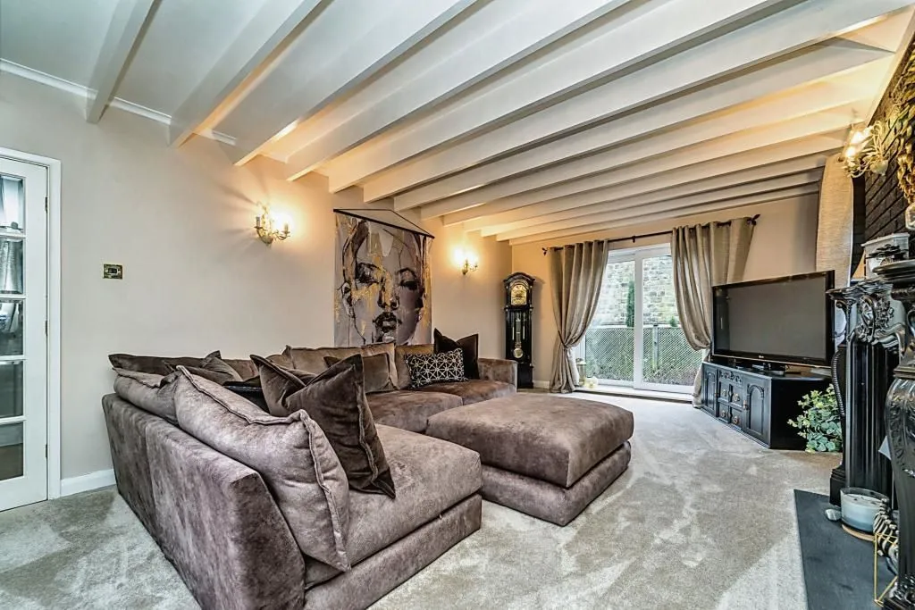 Manor Road, Keighley, West Yorkshire, BD20 6ET - Online Auctions