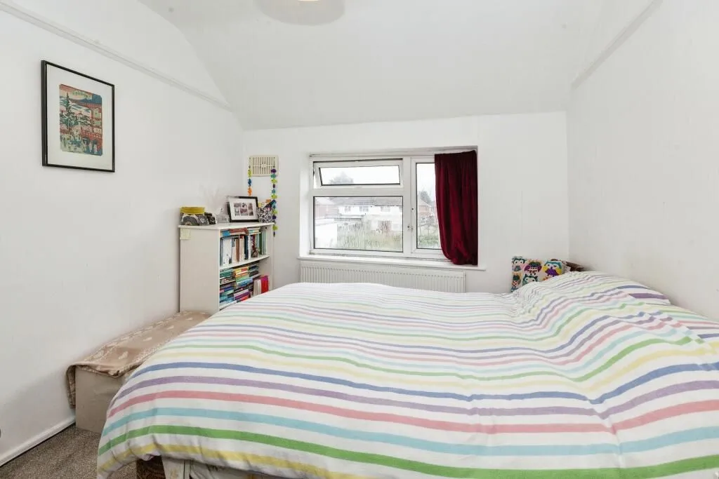 Slough, Berkshire, SL2 1DT - Online Auctions