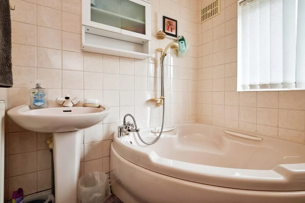 Birmingham, West Midlands, B23 6PP - Online Auctions