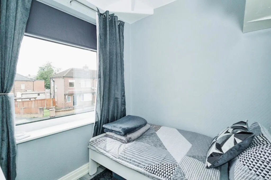 Little Hulton, Manchester, Lancashire, M38 9GL - Online Auctions