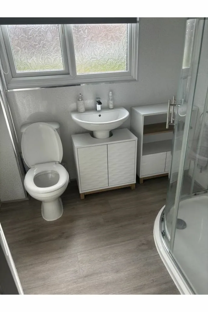 Stalybridge, Cheshire, SK15 1UT - Online Auctions