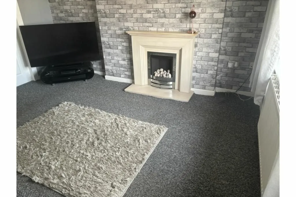 Stalybridge, Cheshire, SK15 1UT - Online Auctions