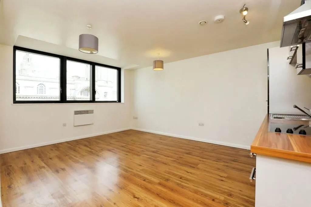 15 Mann Island, Liverpool, Merseyside, L3 1ER - Online Auctions