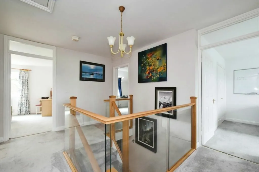 Broad Hinton, Swindon, Wiltshire, SN4 9PN - Online Auctions