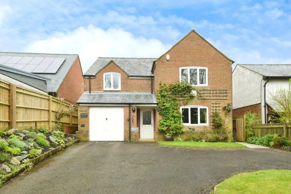 Broad Hinton, Swindon, Wiltshire, SN4 9PN - Online Auctions