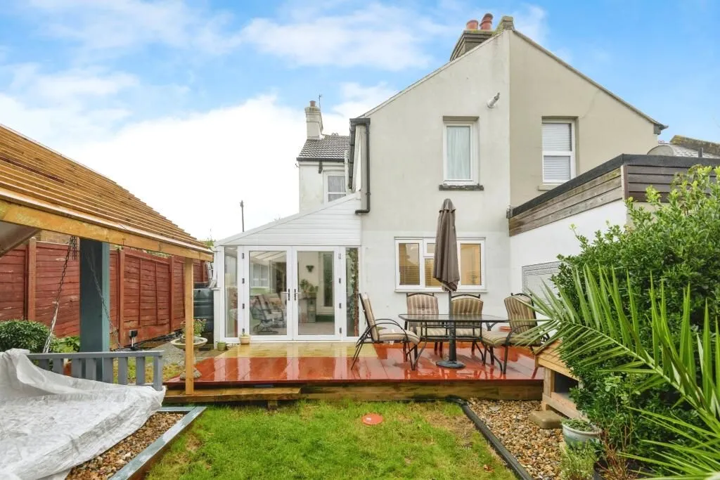 Ramsgate, Kent, CT12 6AJ - Online Auctions