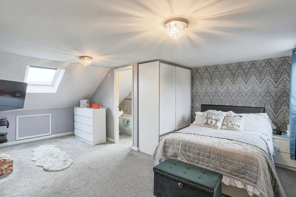 Leeds, West Yorkshire, LS15 8RP - Online Auctions