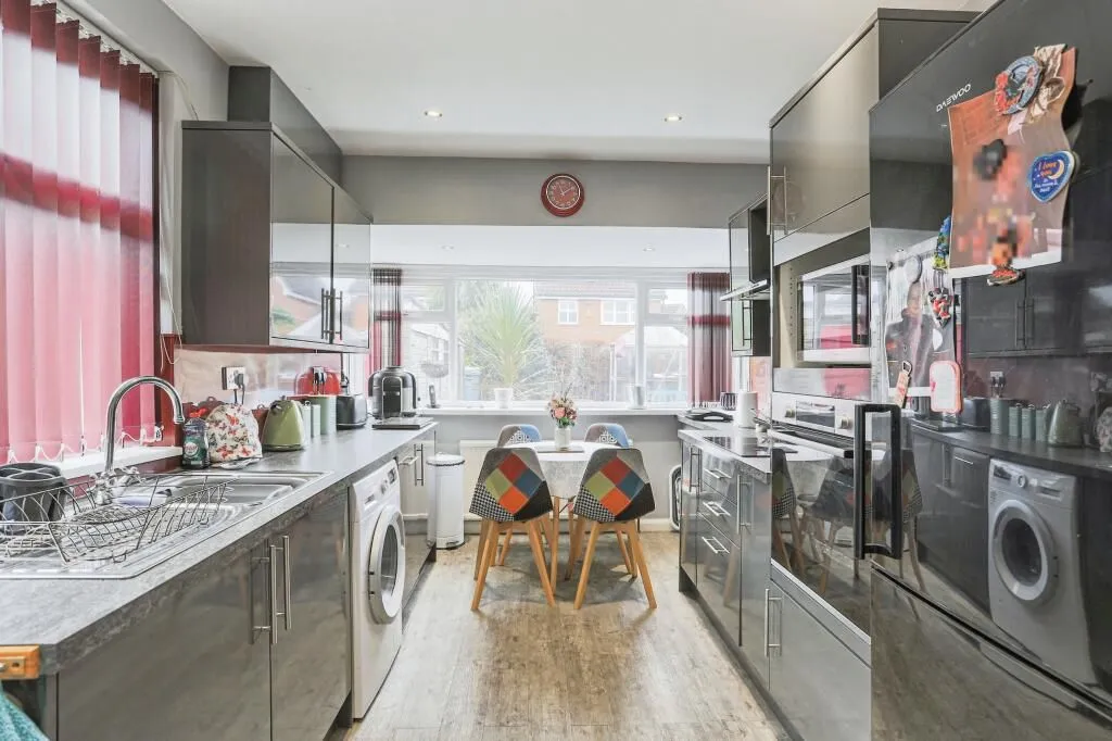 Leeds, West Yorkshire, LS15 8RP - Online Auctions