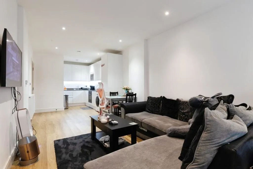 Tallack Road, London, E10 7FR - Online Properties
