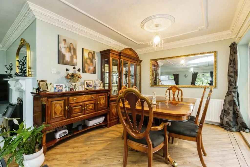 Turncroft Hall, Darwen, Lancashire, BB3 2BT - Online Auctions