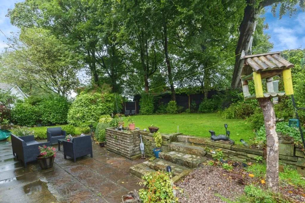 Turncroft Hall, Darwen, Lancashire, BB3 2BT - Online Auctions