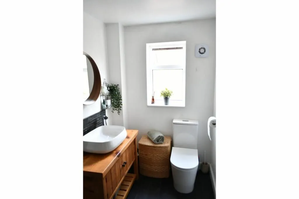 Long Eaton, Nottinghamshire, NG10 3QJ - Online Auctions
