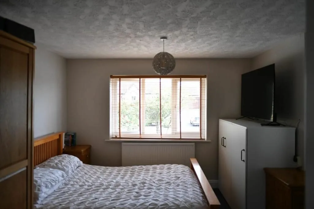 Long Eaton, Nottinghamshire, NG10 3QJ - Online Auctions