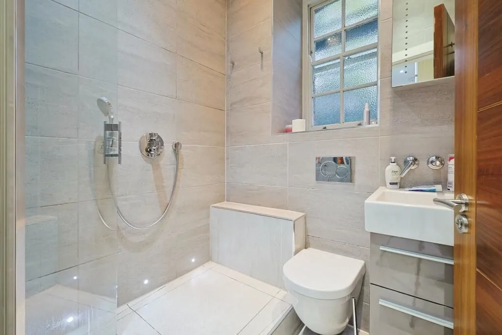 6-8 Maida Vale, London, W9 1TH - Online Auctions