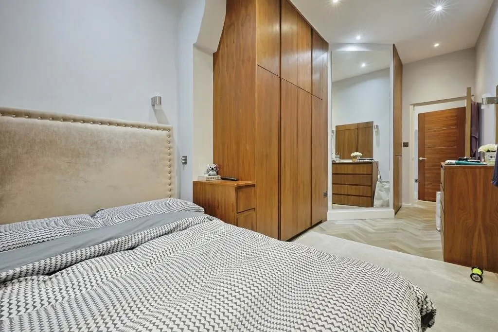 6-8 Maida Vale, London, W9 1TH - Online Auctions
