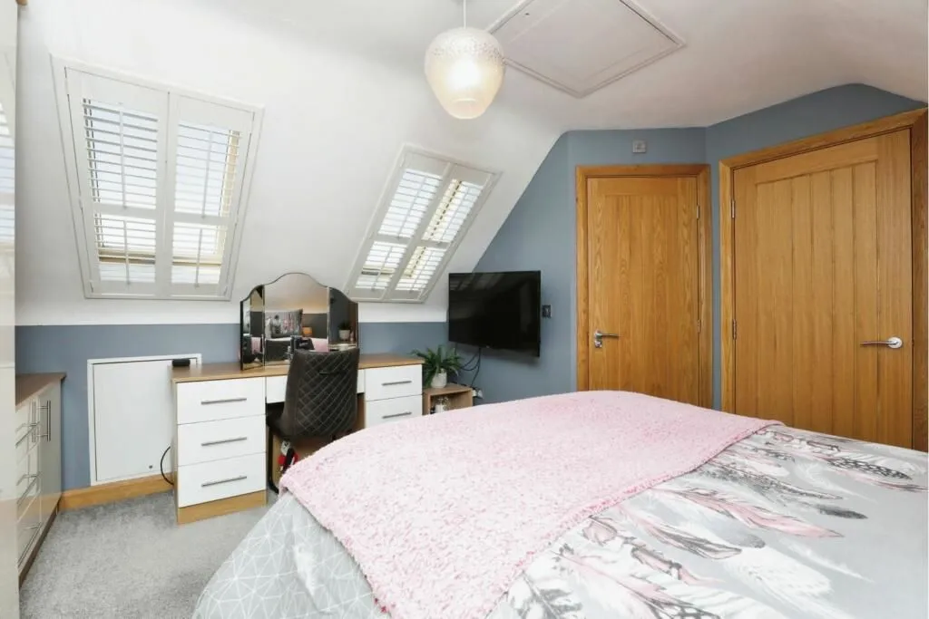 Bootle, Merseyside, L20 6GJ - Online Auctions