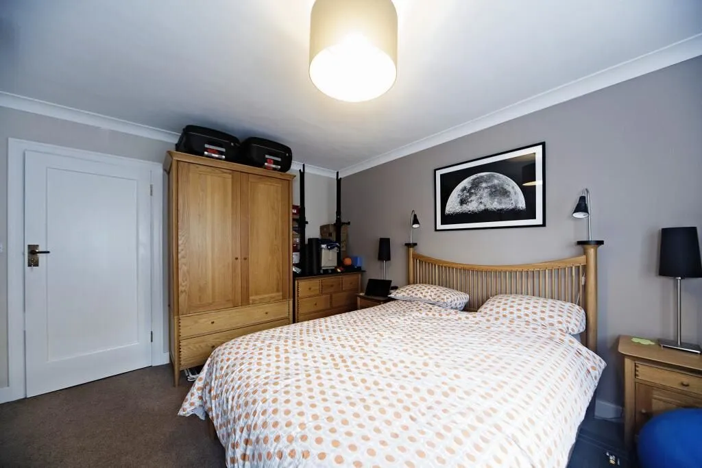 Streatham Court, Streatham High Road, London, SW16 1DL - Online Auctions