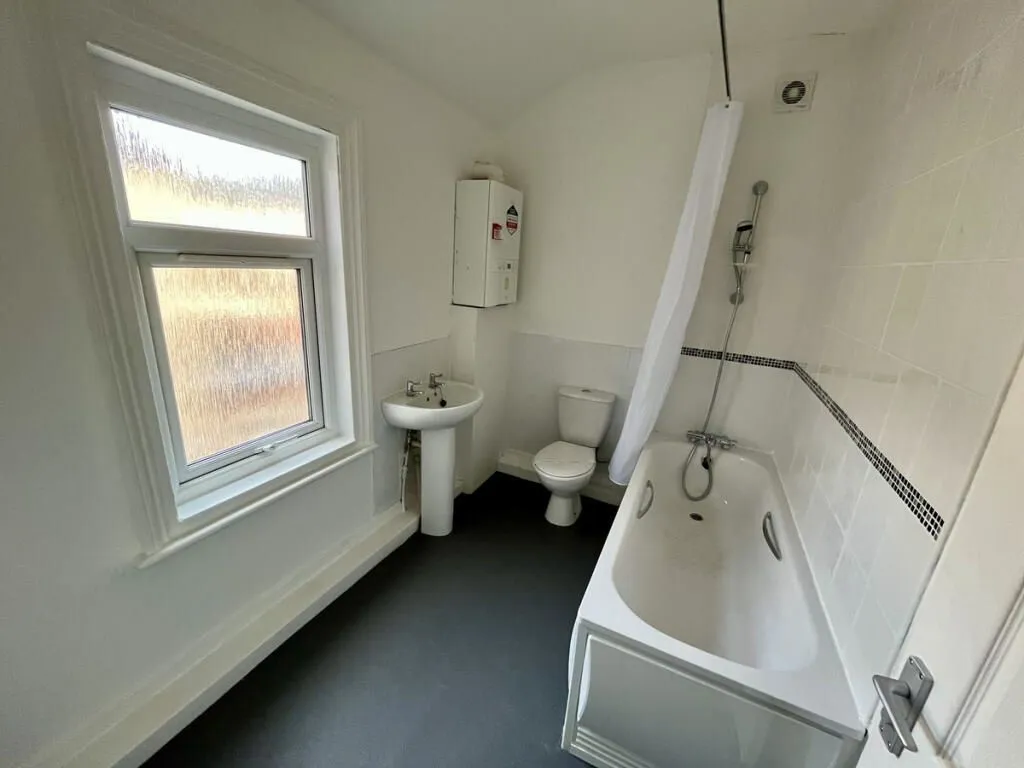 Hartlepool, Cleveland, TS26 0JB - Online Auctions