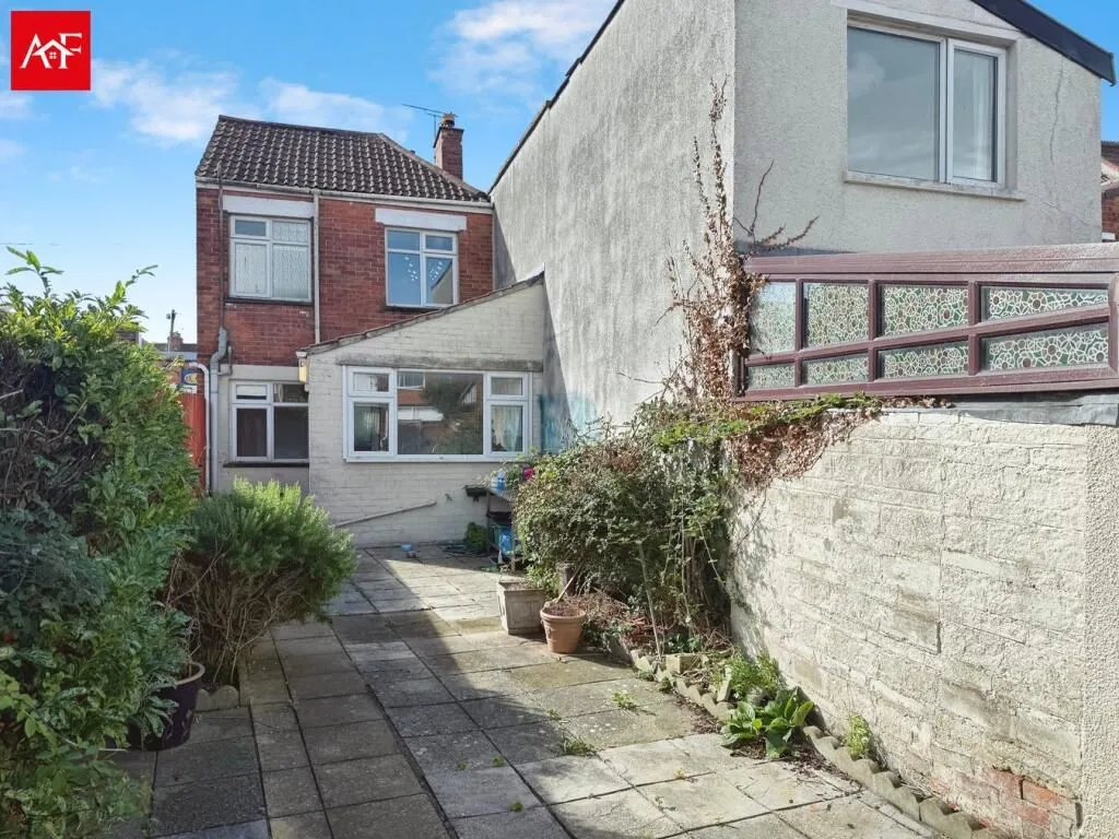 Burnham-on-Sea, Somerset, TA8 1PG - Online Auctions