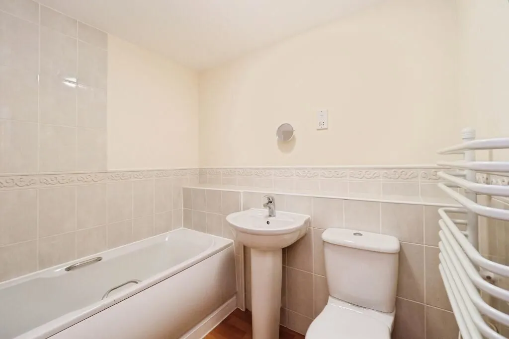 Chellaston, Derby, Derbyshire, DE73 5AX - Online Auctions