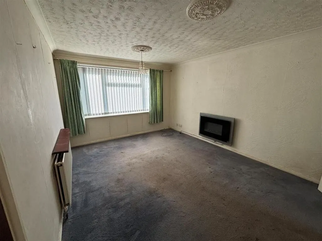 Bridlington, North Humberside, YO16 6JA - Online Auctions