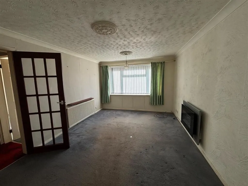 Bridlington, North Humberside, YO16 6JA - Online Auctions