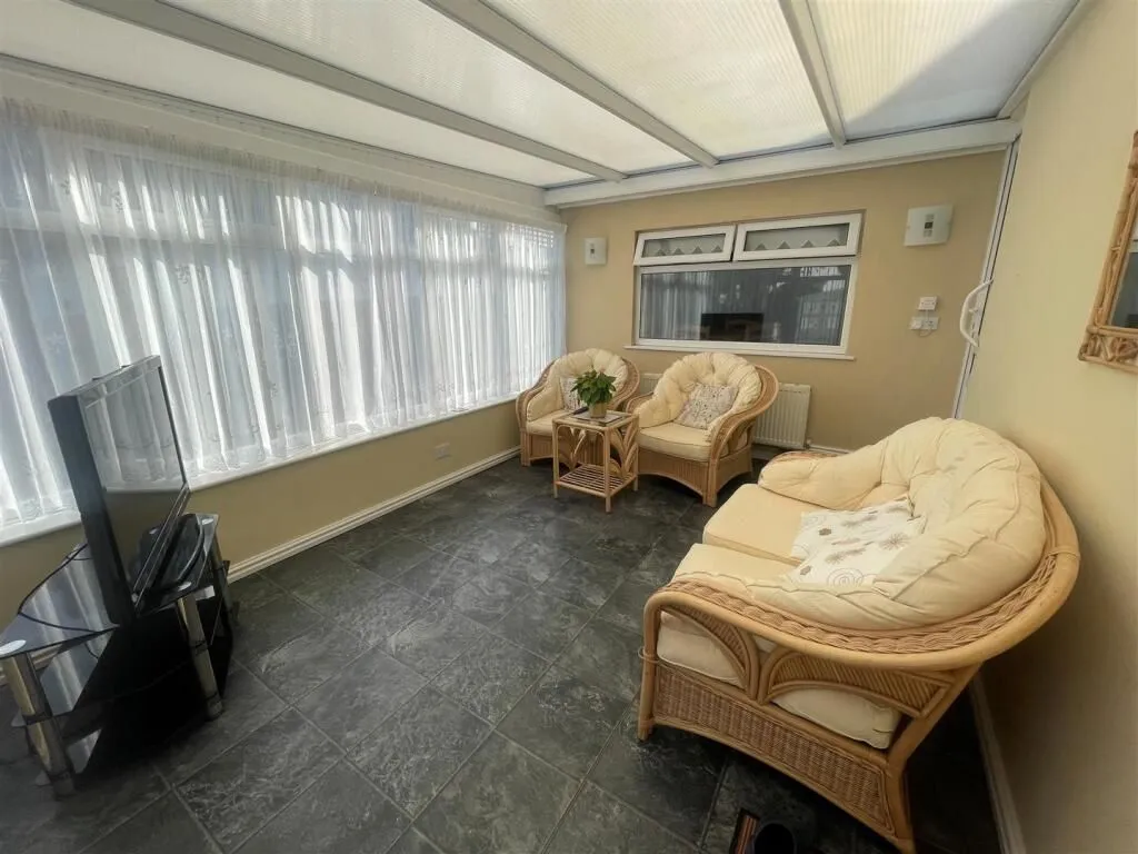 Hornsea, North Humberside, HU18 1JQ - Online Auctions