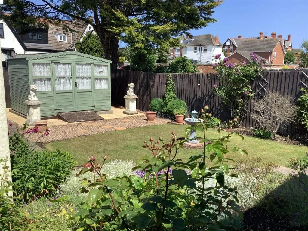 Hornsea, North Humberside, HU18 1JQ - Online Auctions