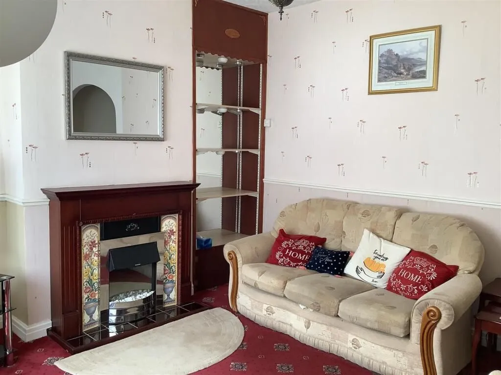 Hornsea, North Humberside, HU18 1JQ - Online Auctions