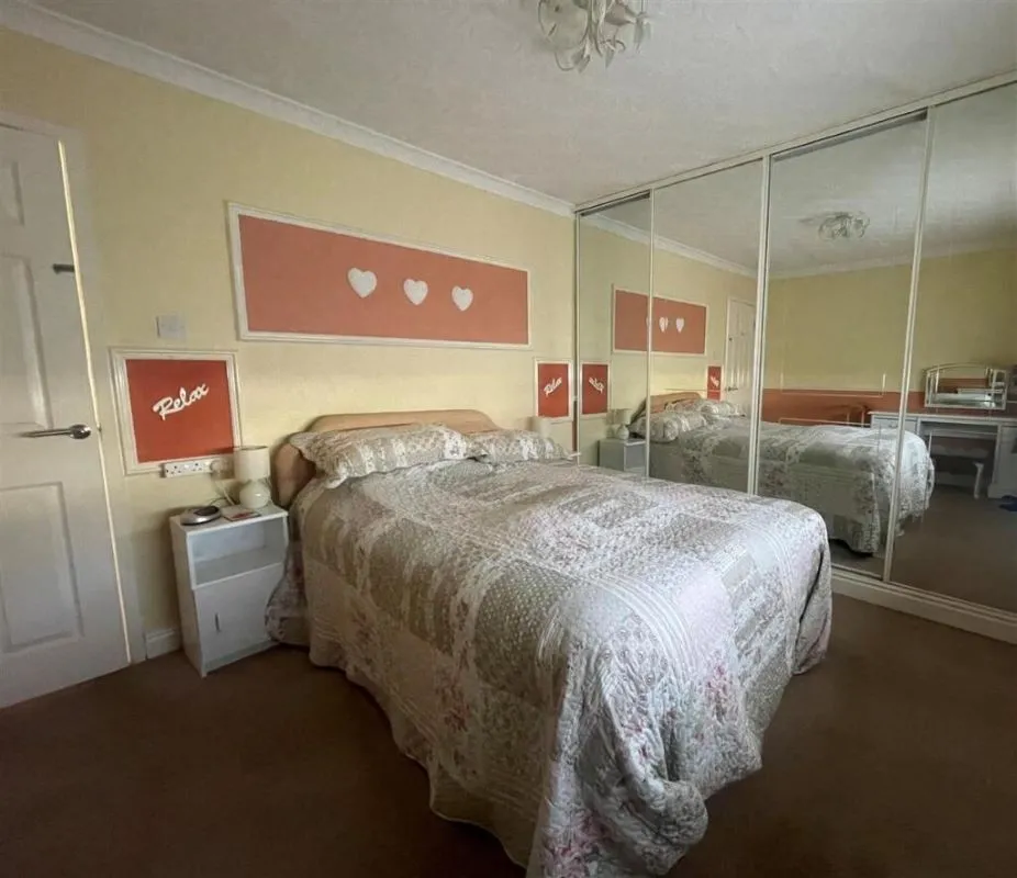 Hornsea, North Humberside, HU18 1JQ - Online Auctions