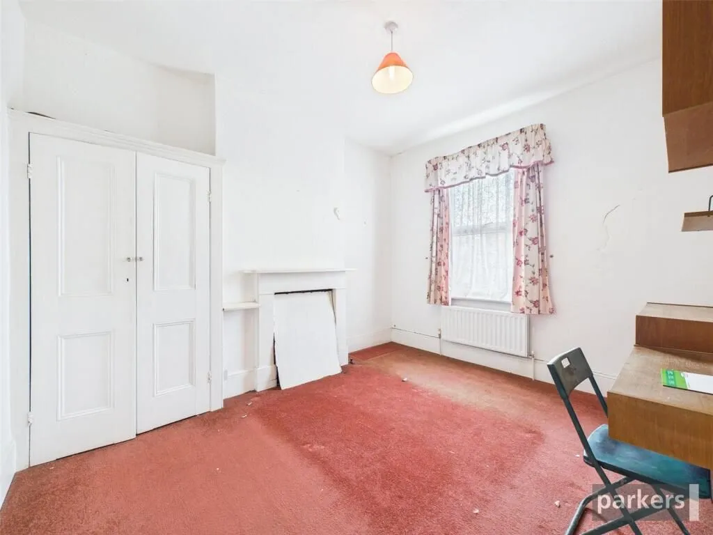 Reading, Berkshire, RG1 4RT - Online Auctions